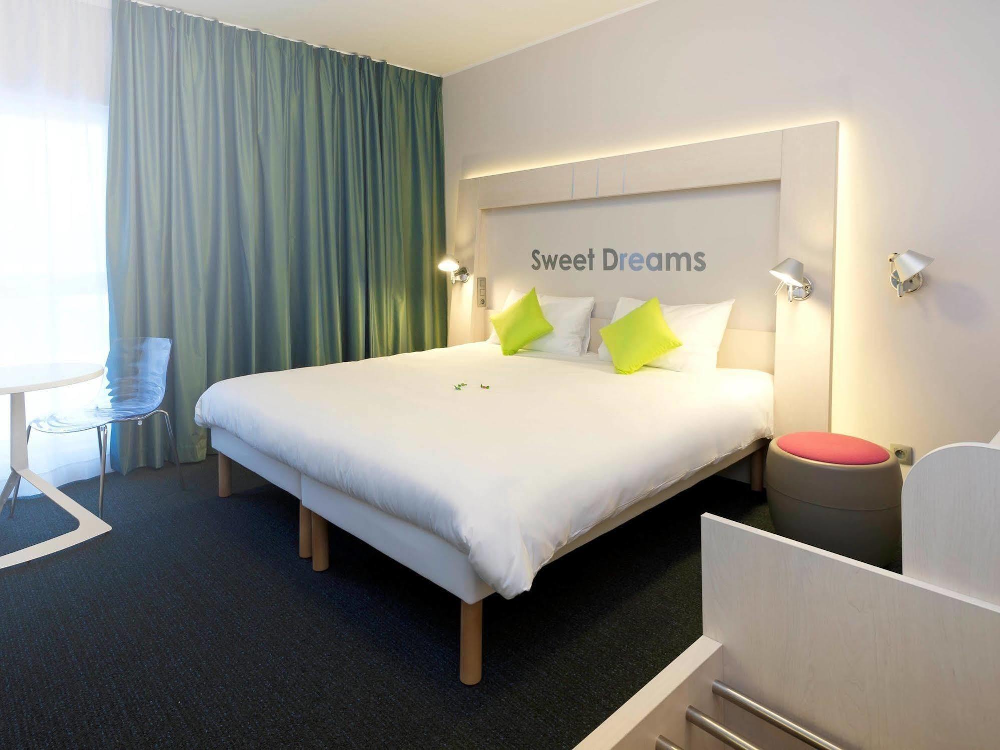 Hotel Ibis Styles Nivelles Exterior foto