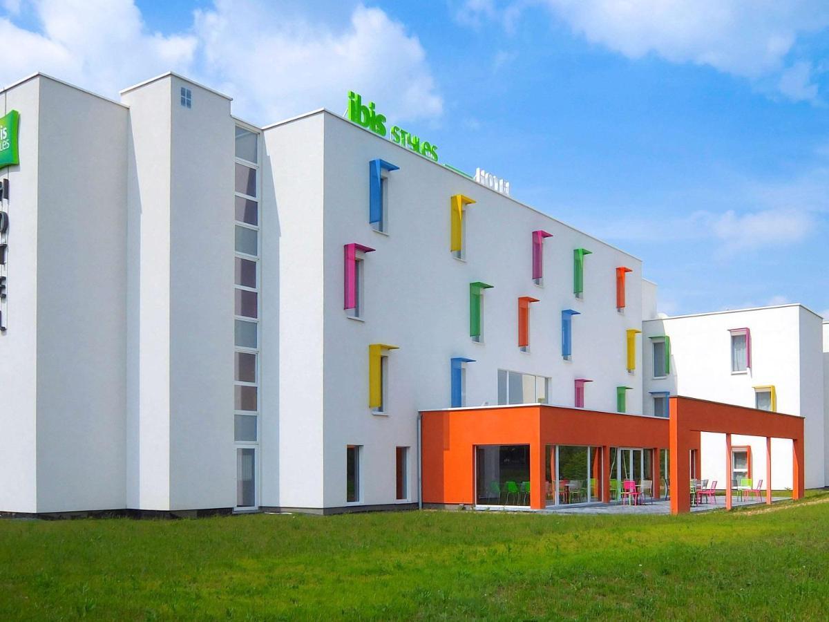 Hotel Ibis Styles Nivelles Exterior foto
