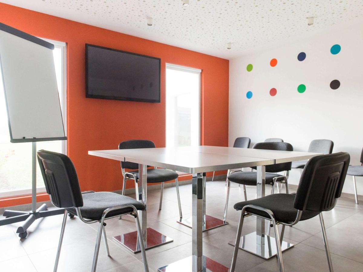 Hotel Ibis Styles Nivelles Exterior foto